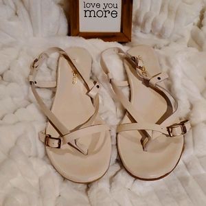 J/slides sandles color is light tan/cream